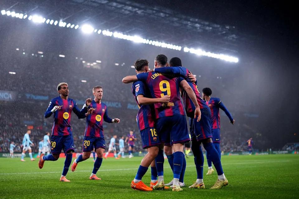 La Liga lên án những lời hô khẩu hiệu lăng mạ nhắm vào Barcelona và Lamine Yamal trong trận đấu với Celta