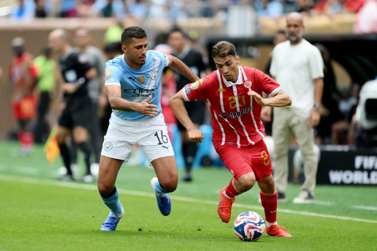 Hai trụ cột của Man City tiếp tục hành trình hồi phục đỉnh cao