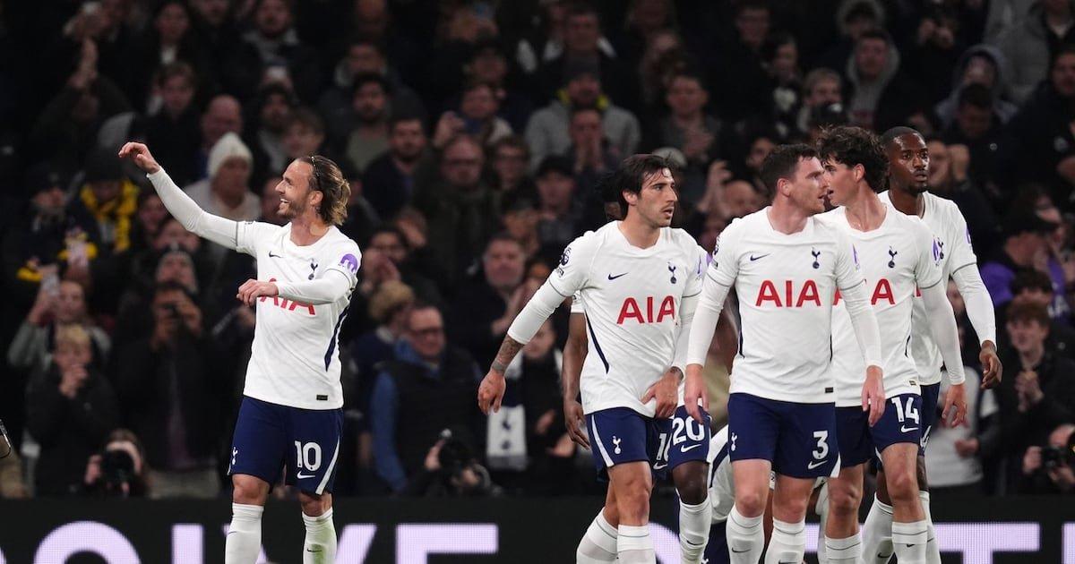 Thoát hiểm ngoạn mục: Bước ngoặt để Tottenham hồi sinh?