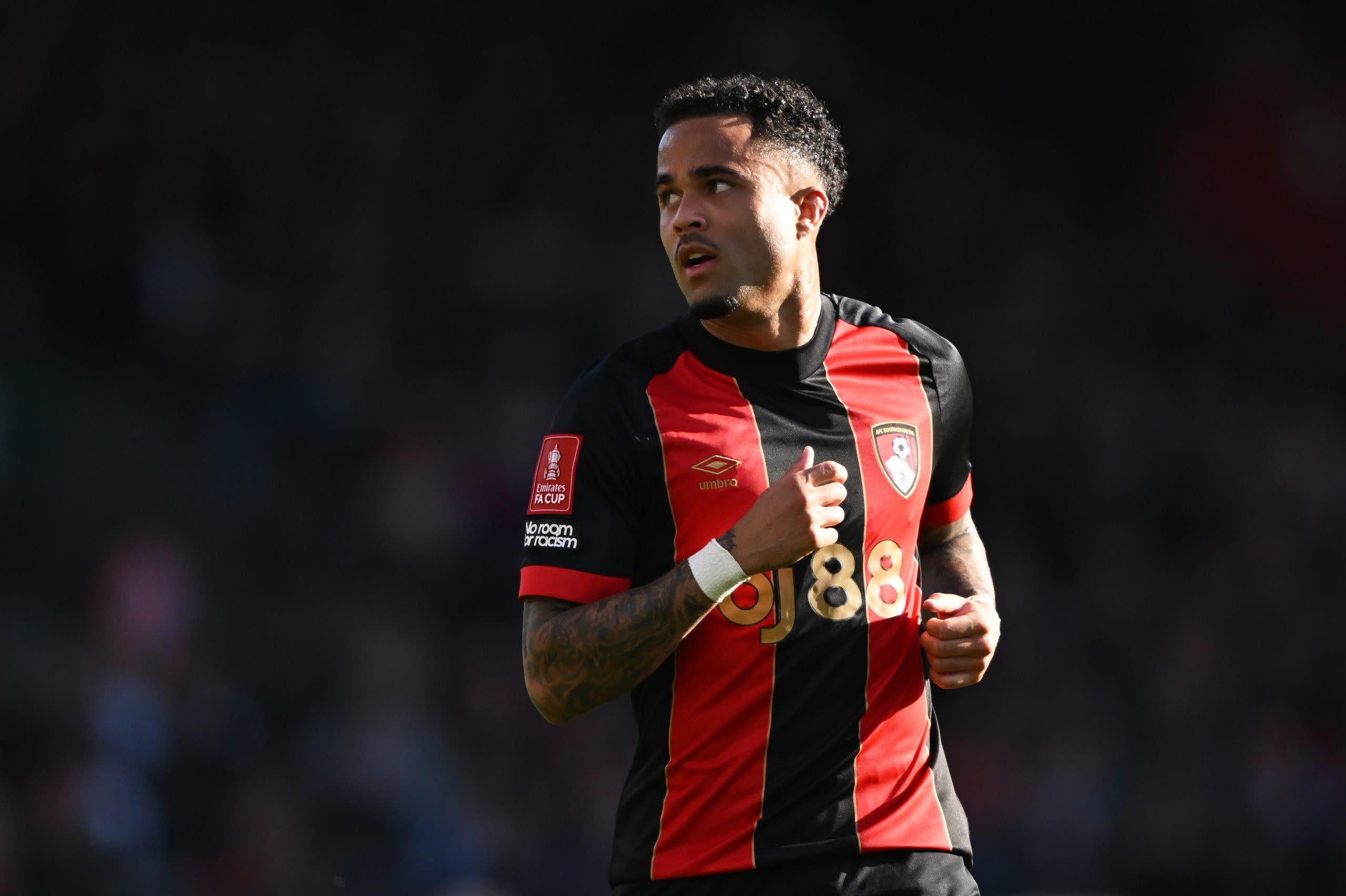 Ten Hag chỉ định Kluivert làm người kế nhiệm Wirtz tại Leverkusen