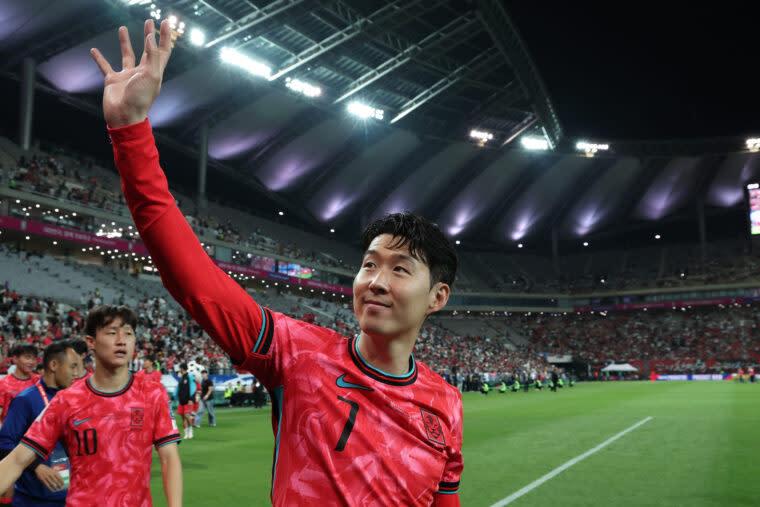 Bayer Leverkusen muốn chiêu mộ tiền đạo Son Heung-min của Tottenham