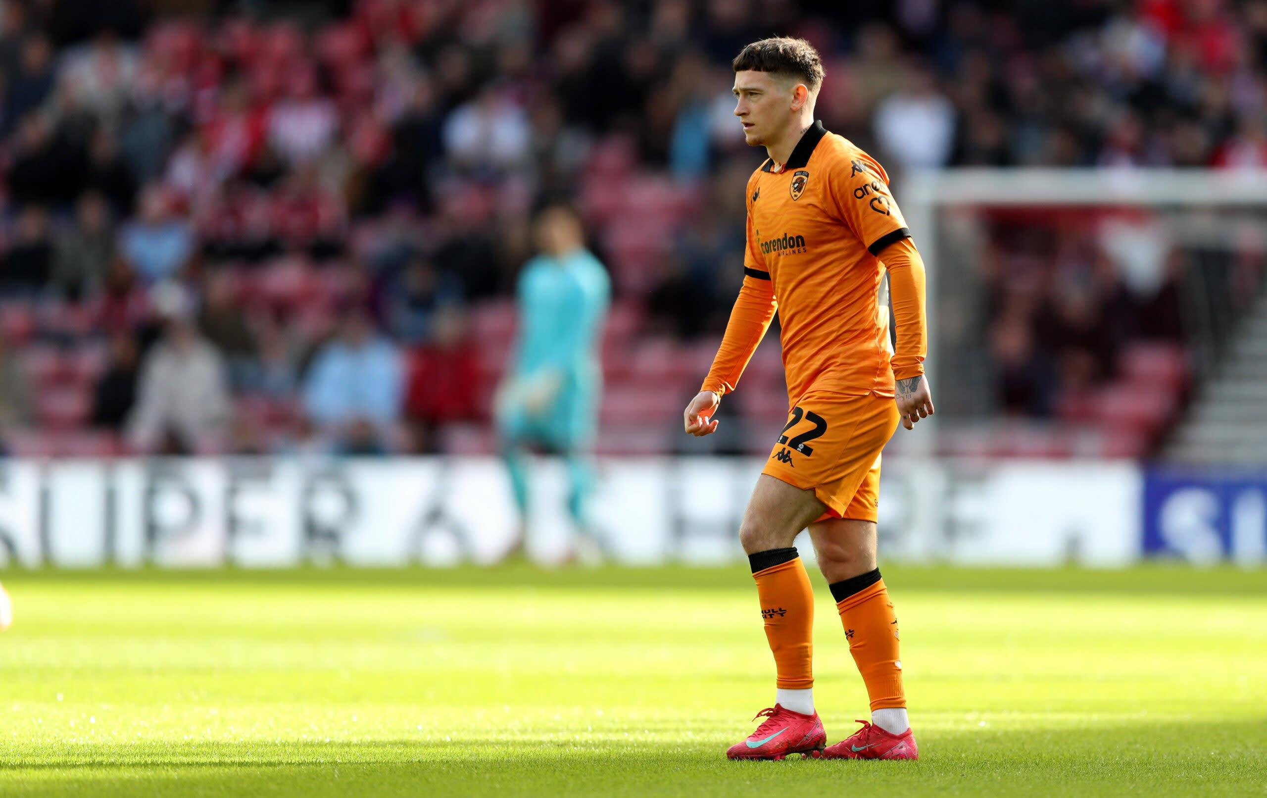 Cựu học viện Aston Villa chuẩn bị chuyển tới Hull City với giá 3,5 triệu bảng