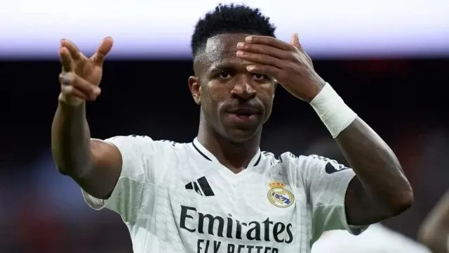 PSG từng muốn chiêu mộ Vinicius