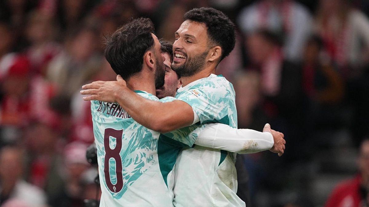 Bão scandal Ronaldo và màn đáp trả đanh thép của Selecao