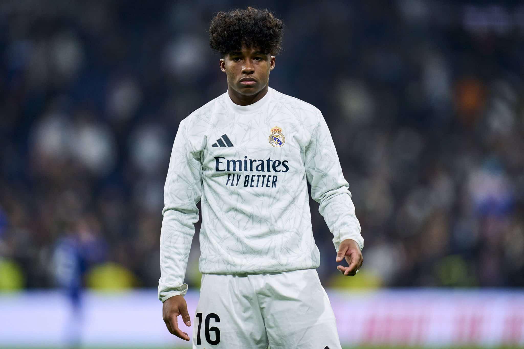Tiền đạo Real Madrid có thể nghỉ tới hai tháng vì chấn thương cơ kheo