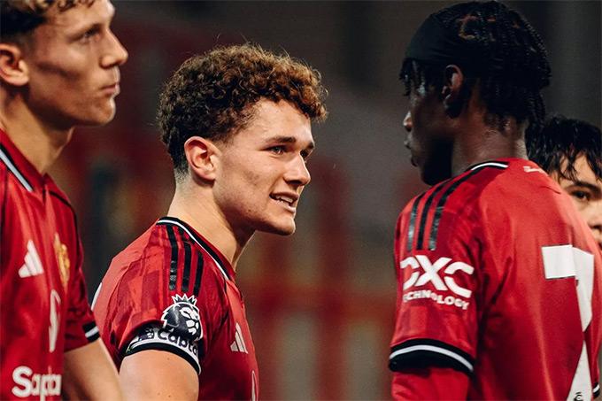 MU chuẩn bị cuộc “thanh lọc” lớn: 6 cái tên đứng trước nguy cơ rời Old Trafford tháng 1/2026