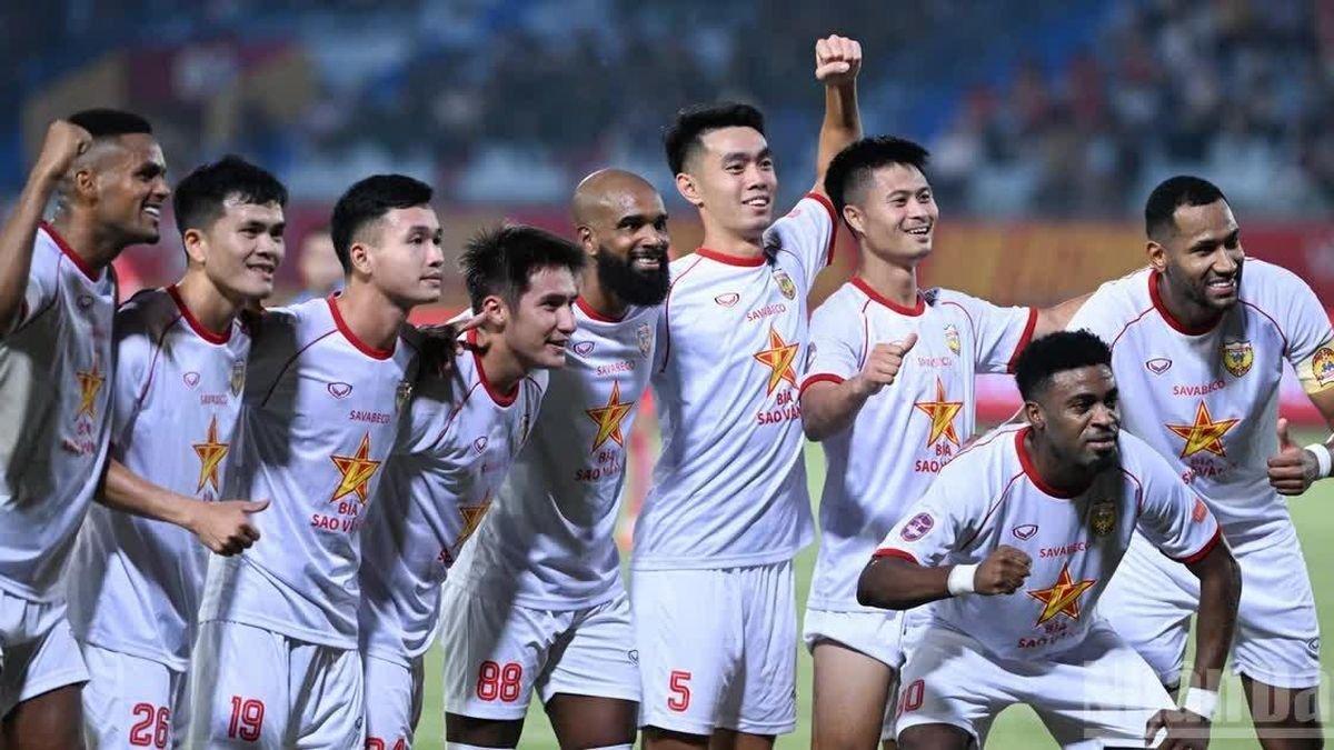 Xuân Son và Hoàng Hên chấn thương nặng, nghỉ dài hạn