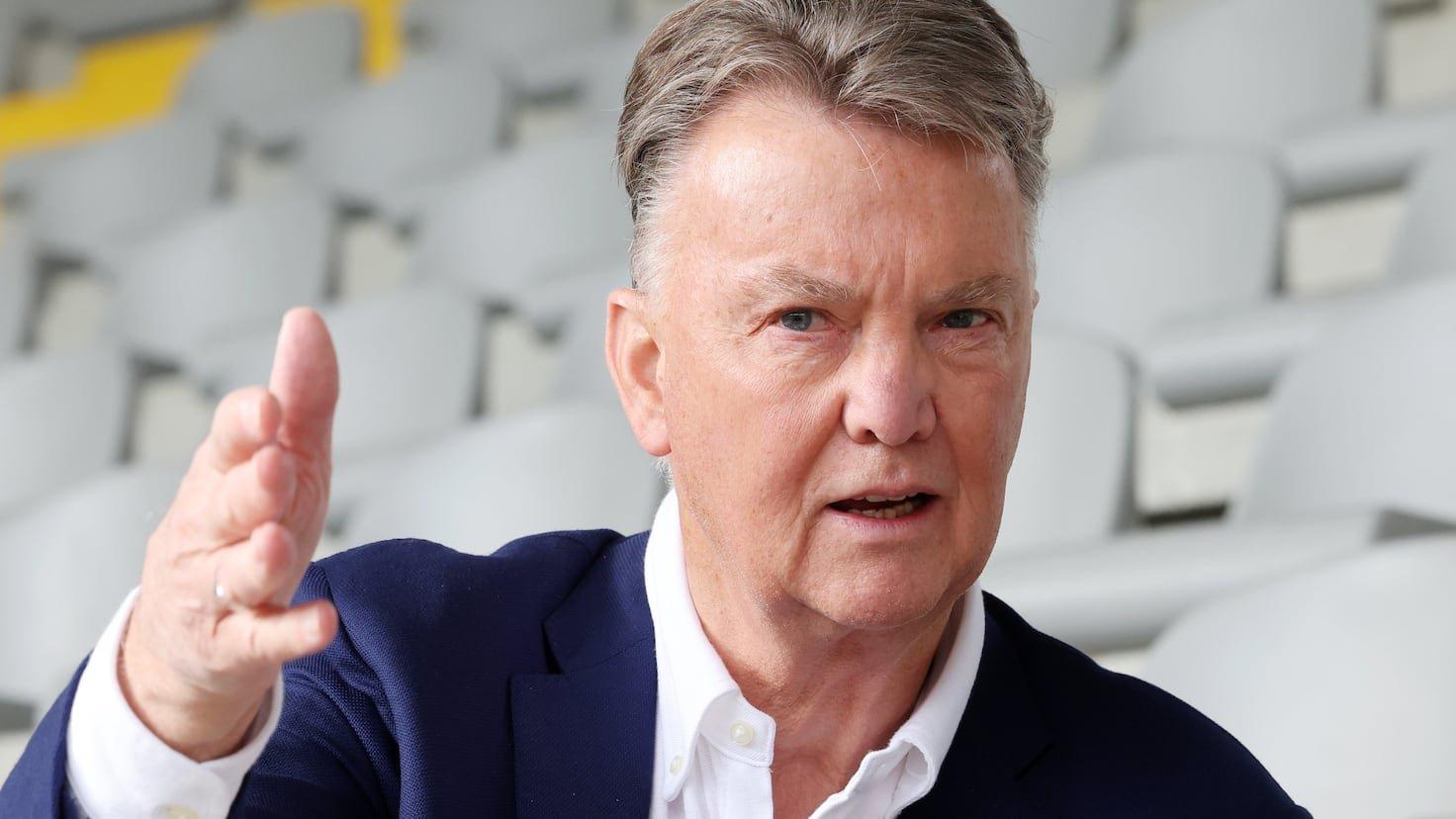 Louis van Gaal chỉ trích thể thức Champions League là 'lố bịch'
