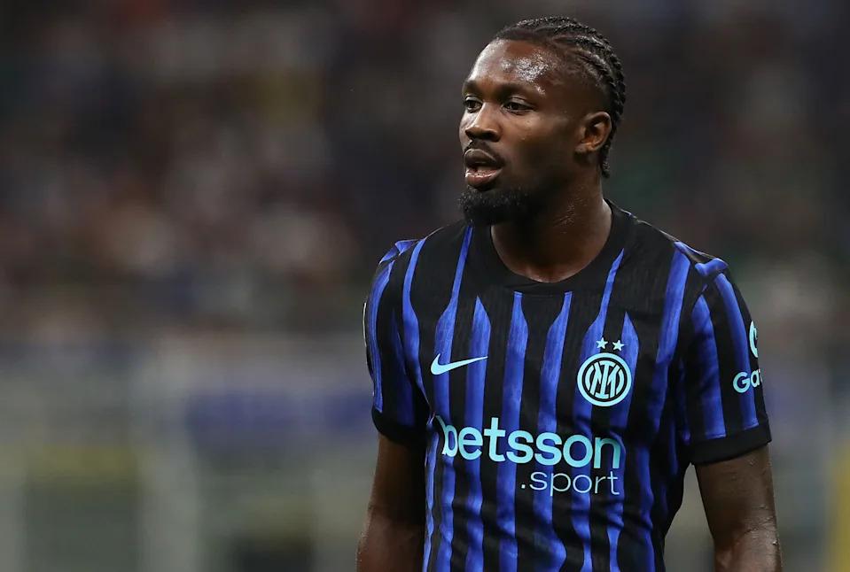 Ngôi sao Inter Milan thừa nhận đối thủ AC Milan 'phản công như Real Madrid' sau thất bại derby tại San Siro