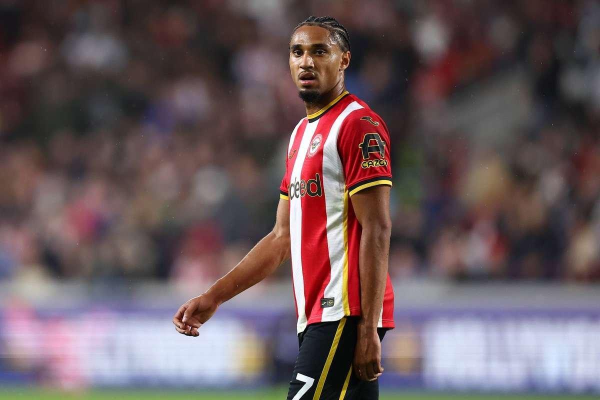 Liverpool vượt Arsenal trong cuộc đua giành Kevin Schade