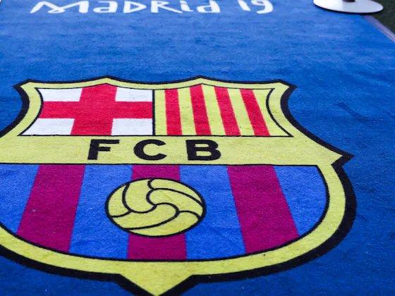 Lời giải của Barcelona: Xu thế thuê ngoài là tất yếu