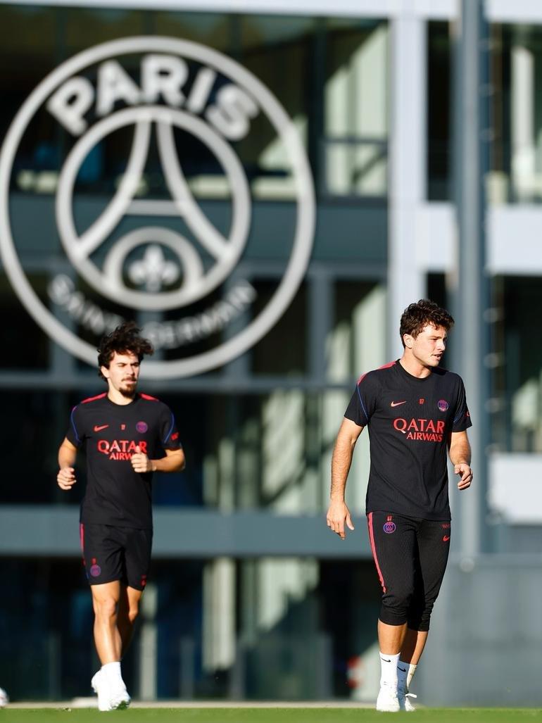 Bom tấn 40 triệu euro Lucas Chevalier muốn rời PSG