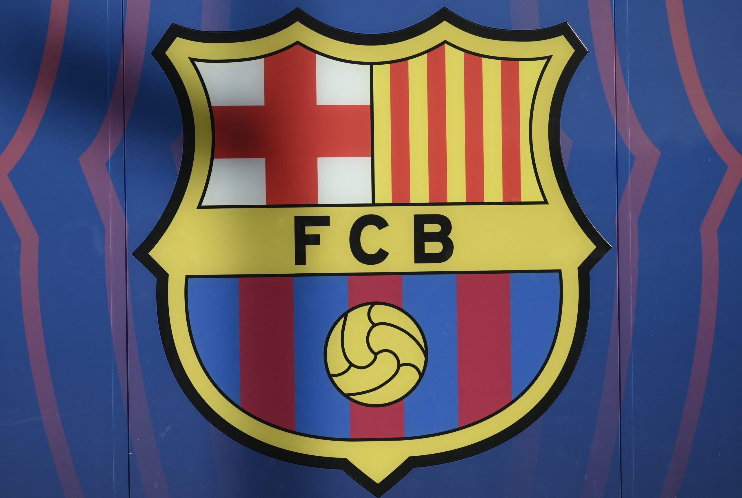 Chính thức: Tiền đạo đội dự bị Barcelona rời sang CLB Ba Lan