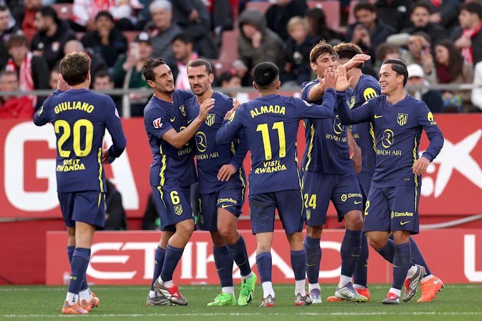 Tổng hợp La Liga: Atletico Madrid vươn lên vị trí thứ 3, Real Betis dễ dàng vượt qua Getafe trong khi Rayo Vallecano hứng chịu cơn thịnh nộ của Elche