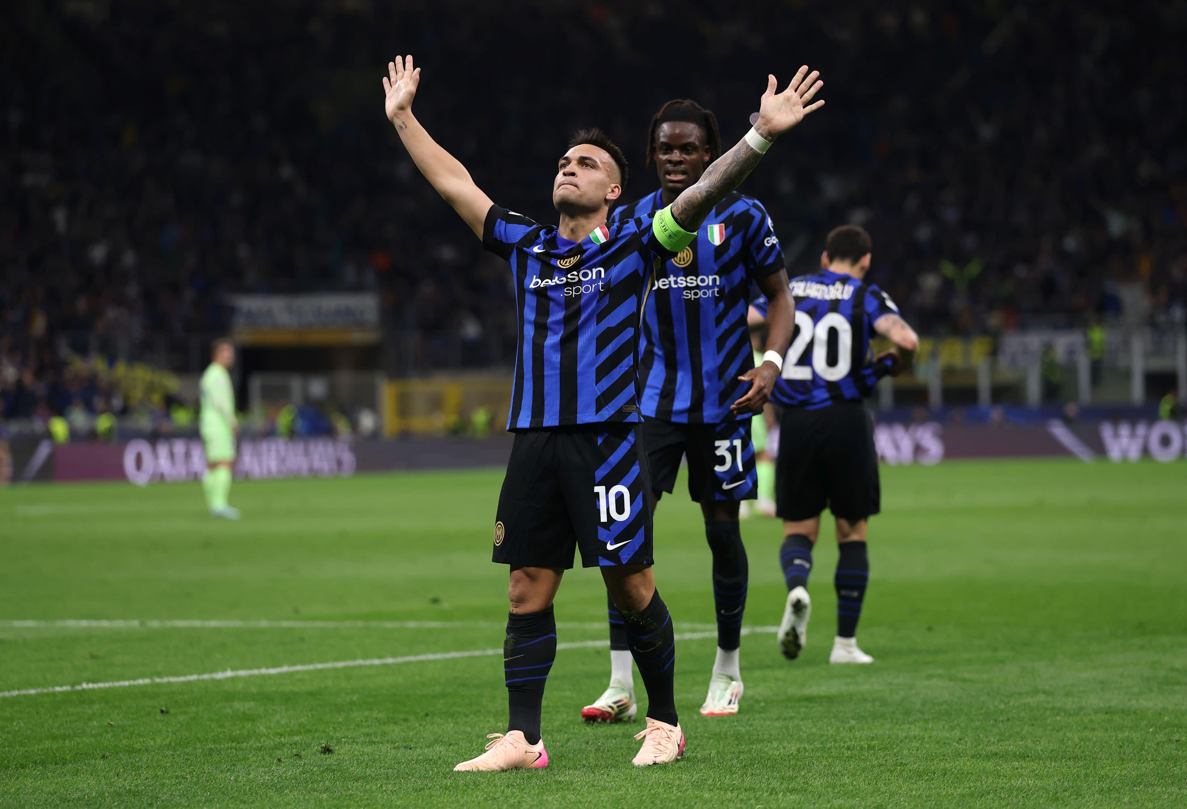 Bộ đôi Inter Milan lọt vào danh sách rút gọn 30 cầu thủ tranh FIFA Ballon d’Or