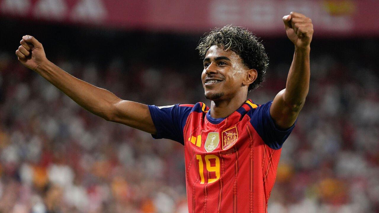 Tây Ban Nha 4-1 Croatia: Lamine Yamal lập kỷ lục vô tiền khoáng hậu