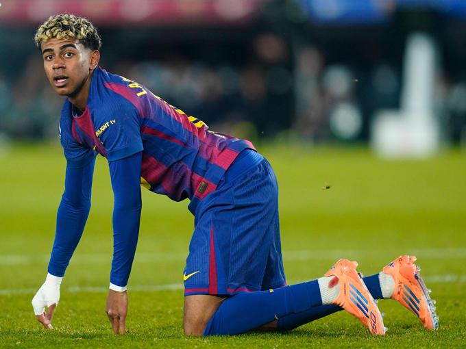 Barca thắng đậm nhưng Lamine Yamal vẫn bị chỉ trích dữ dội