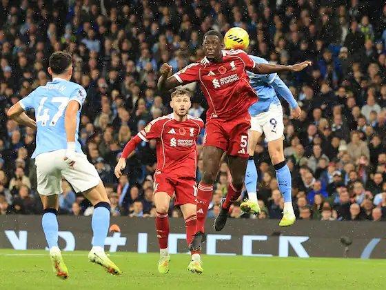 Hậu vệ Liverpool bị Ukraine liệt vào danh sách 'Kẻ thù' vì lý do hy hữu