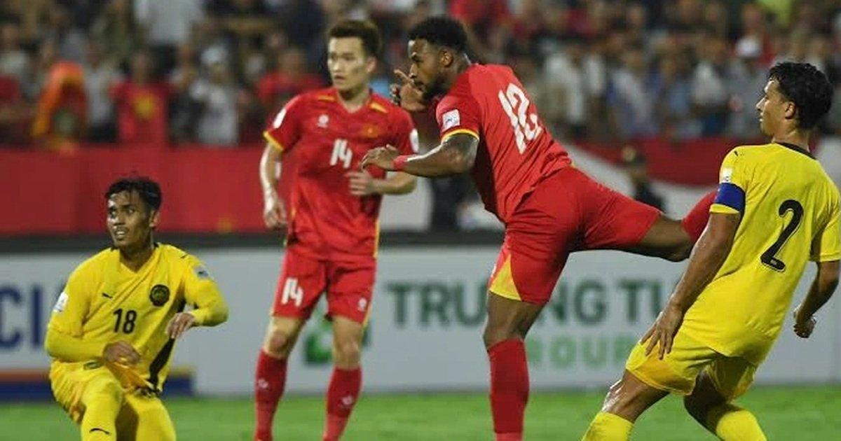 Cuộc thanh lọc lực lượng lịch sử và mục tiêu vô địch của ĐT Việt Nam