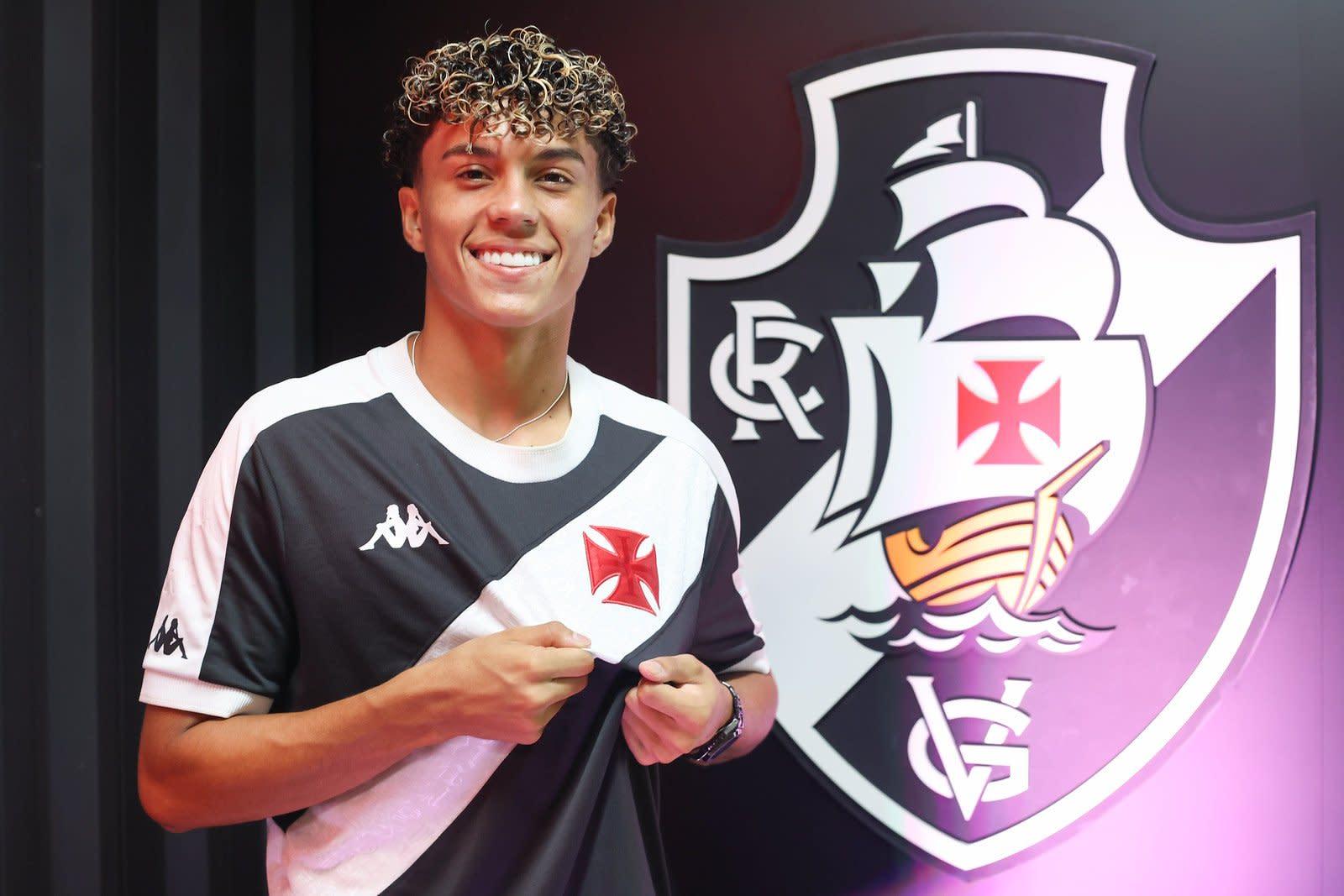 Barcelona chuẩn bị đề nghị 15+5 triệu euro cho thần đồng Brazil 18 tuổi - báo cáo