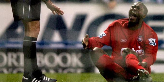 Premier League và 5 ca chấn thương khiến người xem rùng mình