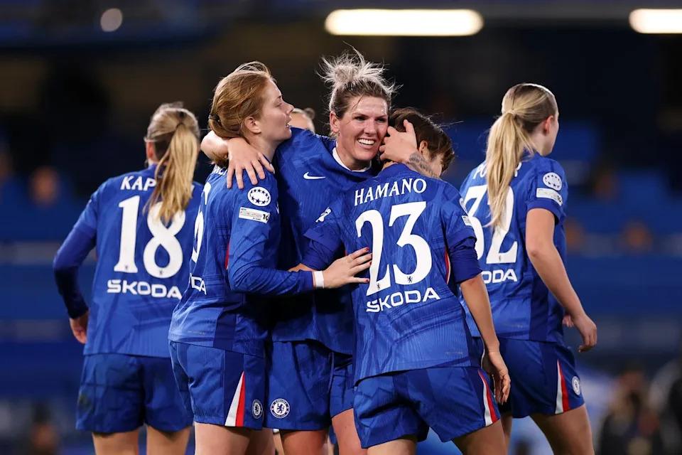 Chelsea 'nã' sáu bàn vào lưới Roma, Manchester United thảm bại trước Lyon ở Champions League nữ