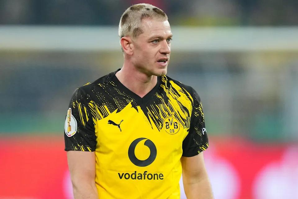 Barcelona sắp hoàn tất việc chiêu mộ Julian Ryerson của Borussia Dortmund trong kỳ chuyển nhượng tháng 1