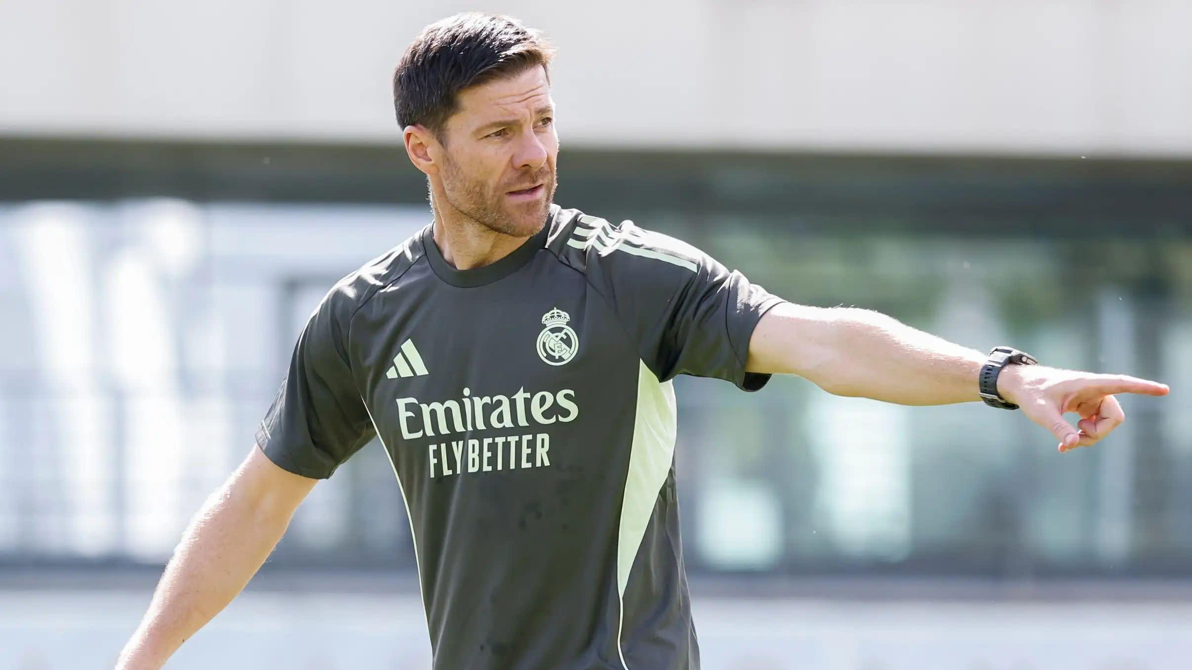 HLV Real Madrid Xabi Alonso sẽ yêu cầu bổ sung tân binh sau thất bại ê chề trước PSG