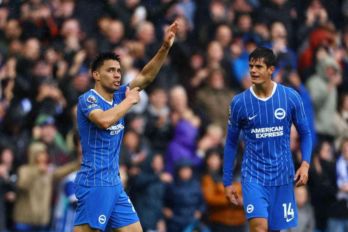 Siêu phẩm 51m của Diego Gomez và khoảnh khắc lịch sử Premier League