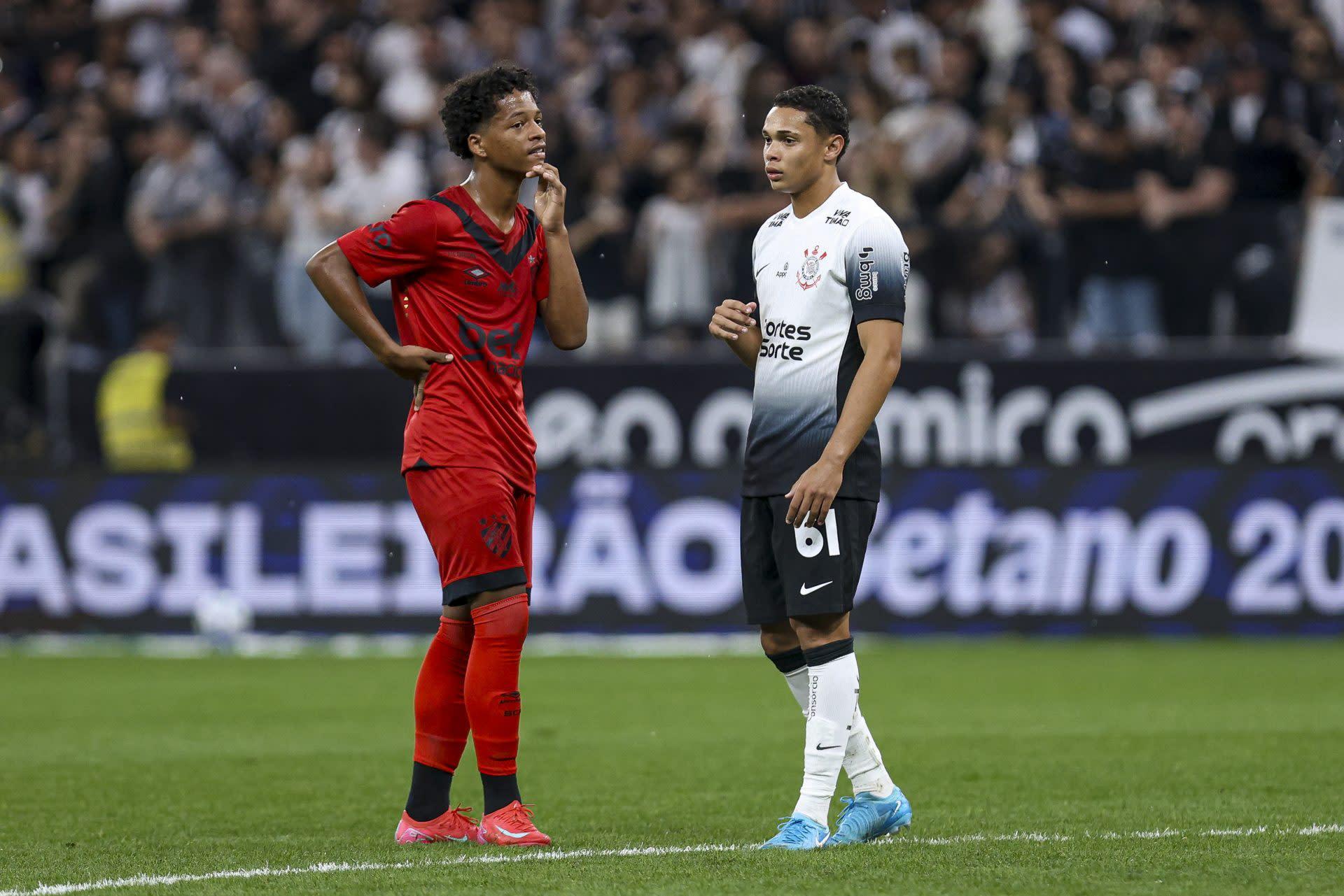 Barcelona chấm dứt theo đuổi tài năng trẻ Brazil sau cuộc gặp gần đây với Sport Recife