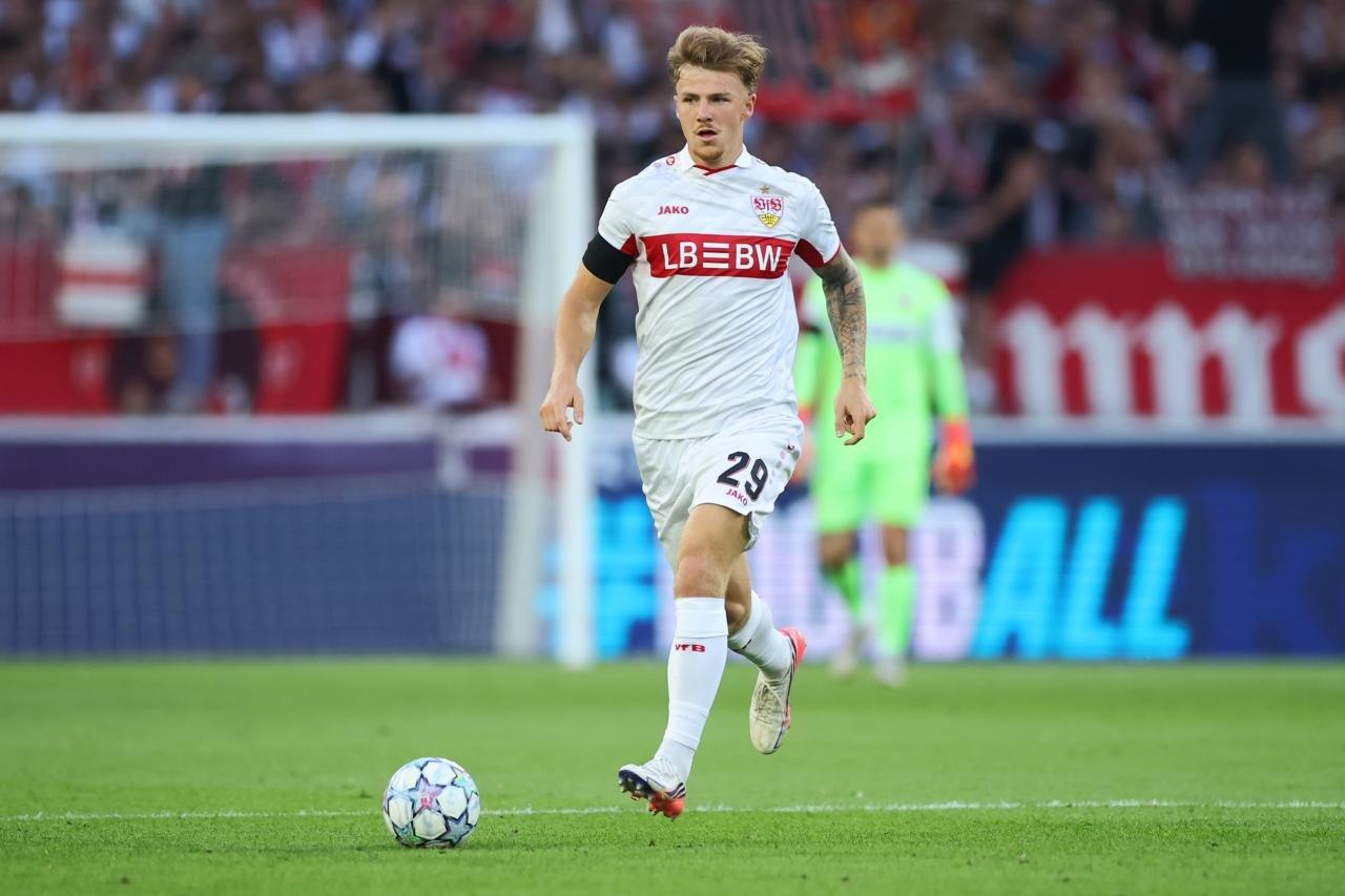 Thần đồng Finn Jeltsch của Stuttgart lọt tầm ngắm ông lớn