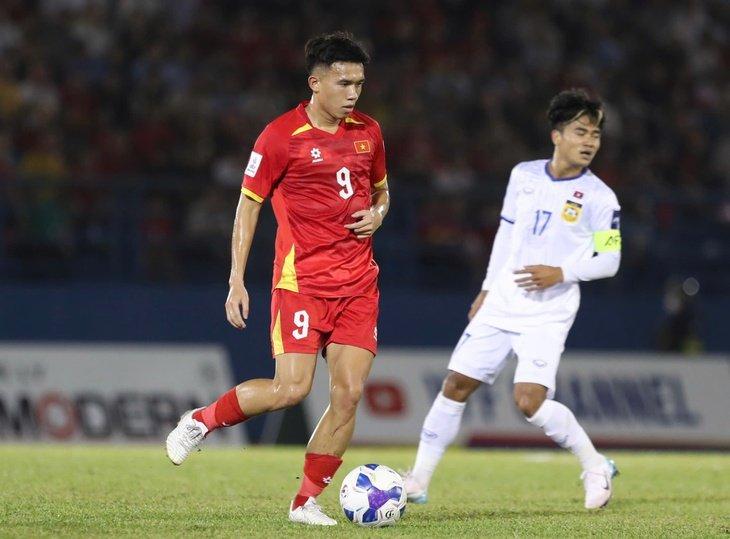 Võ Hoàng Minh Khoa - Nhân tố trẻ gánh vác tuyến giữa