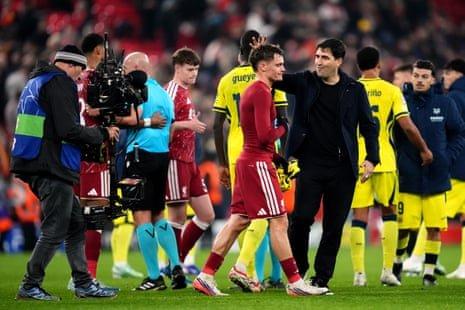Liverpool bay cao cùng HLV Andoni Iraola sau màn rượt đuổi tỷ số 4-3