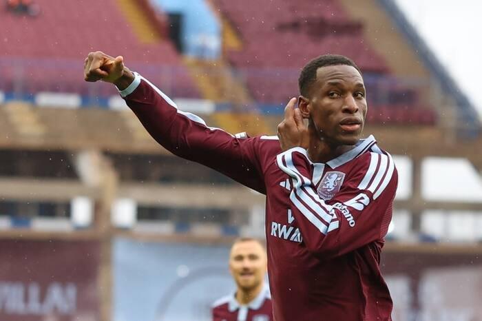 Bàn cờ chiến thuật: Unai Emery bẻ gãy hệ thống hủy diệt của Man City