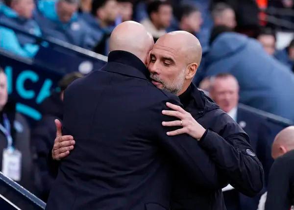 Pep Guardiola thừa nhận Man City đang “cách biệt rất xa” so với Liverpool của Arne Slot