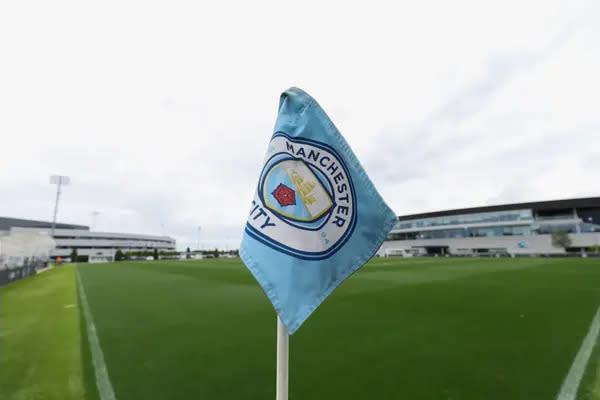 Chelsea và Man City hoàn tất thỏa thuận trao đổi cầu thủ