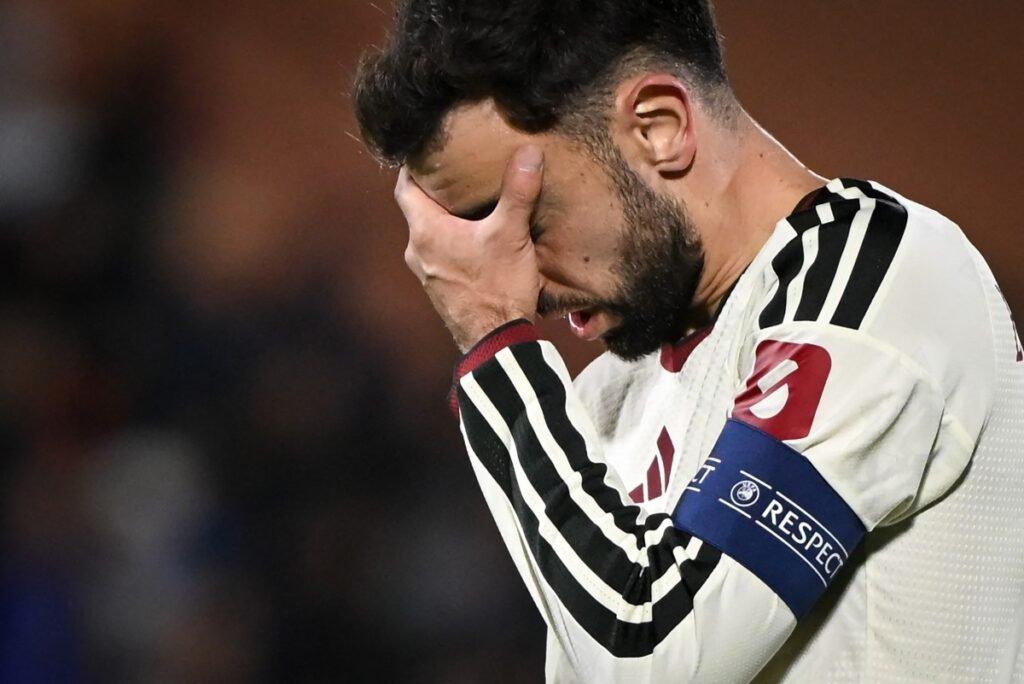 Man United dẹp loạn nội bộ: Bruno Fernandes và Michael Carrick giảng hòa