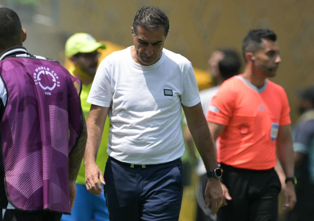 ⚠️ Sau khi bị loại khỏi World Cup, Botafogo sa thải HLV Renato Paiva
