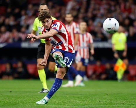 Án phạt hy hữu 602 euro từ RFEF